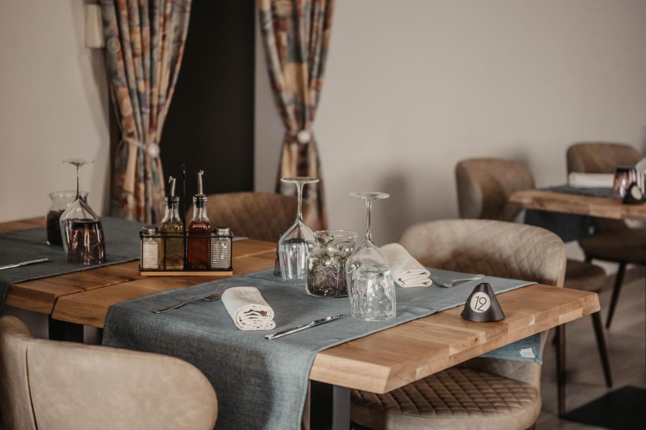 Albergo Ristorante Al Portico Gerra  Eksteriør bilde